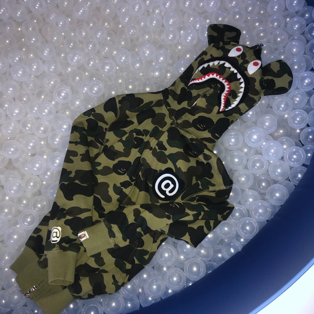 Bape zip up hooded sweatshirt w ears bathing ape